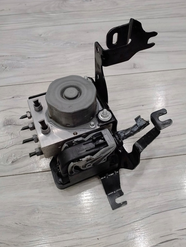 фото №1, Насос abs renault clio iv 476601842r