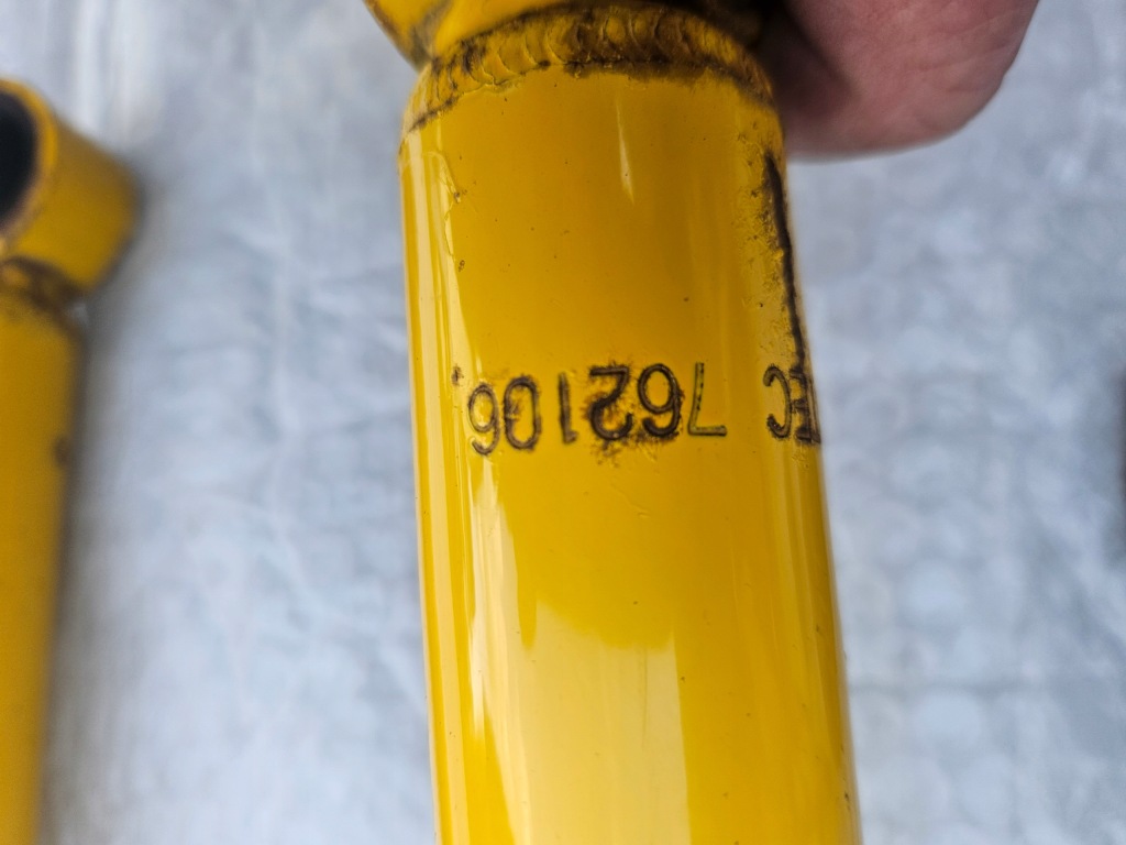 Seat leon 5f fr рестайлинг  универсал резьба амортизаторы задняя lowtec Доставка