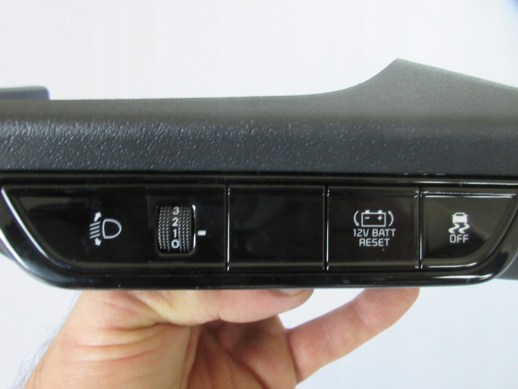 фото №7, Kia niro ii 1.6 hev 2022- панель блок управления 93700-at010