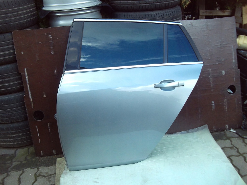 фото №1, Opel insignia a kombi двері задні ліва z179