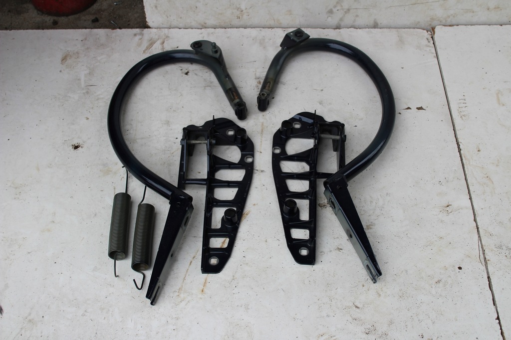 фото №1, Петлі кришки mercedes e klasa sedan 17r