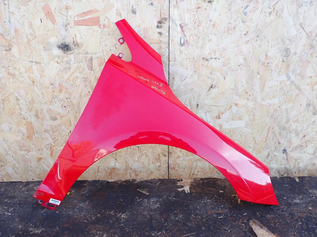 фото №1, Крыло правый volvo v40 ii 612-46