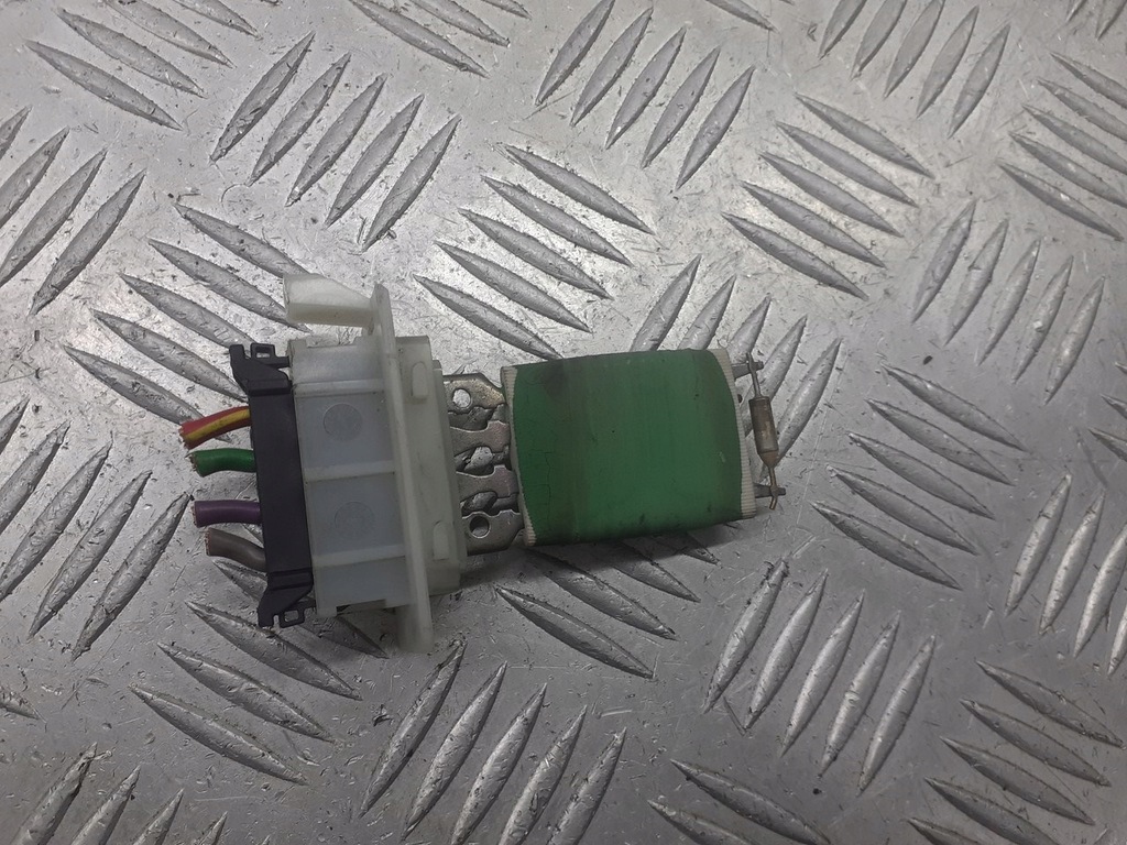 фото №1, Резистор резистор вентилятор mercedes w169