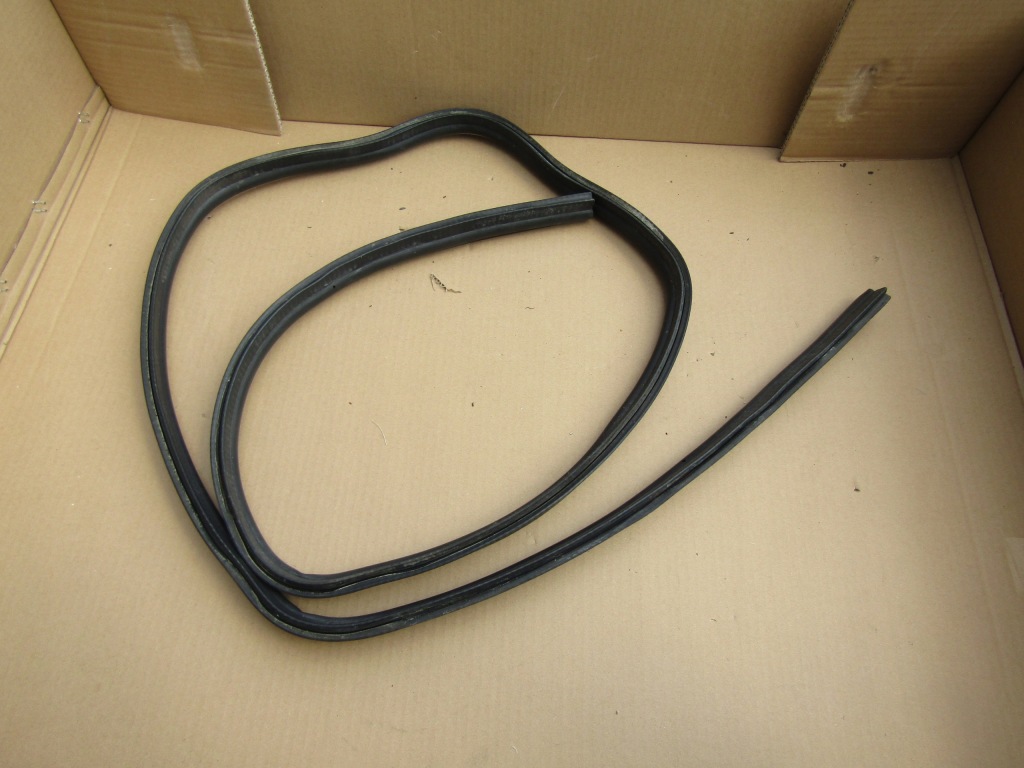 фото №1, 4 mercedes w211 прокладка гумовий жабо