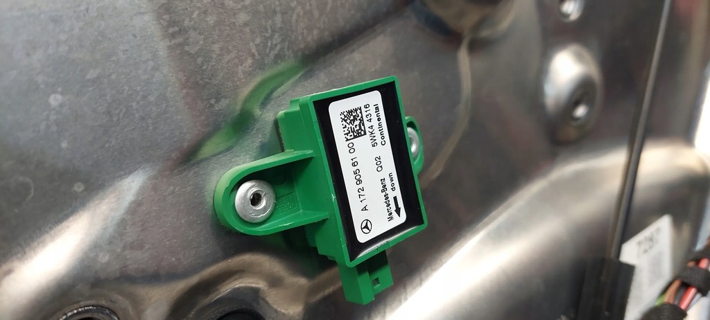 фото №10, Mercedes-benz cls c218 x218 a2187320410 дверь