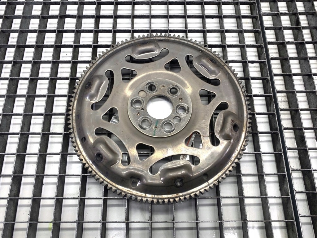 фото №1, Колесо маховик bmw f30 7585146