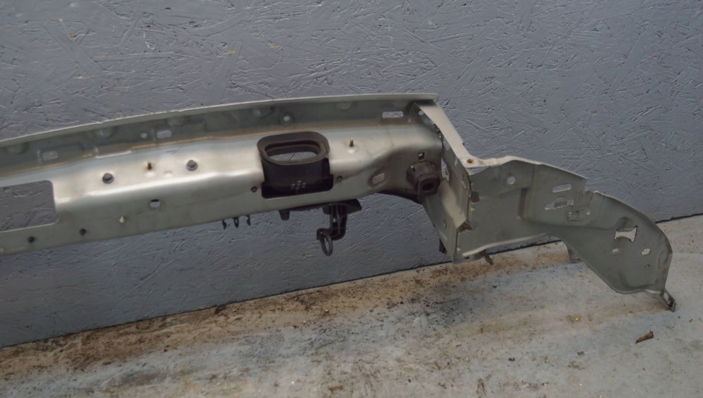 фото №10, Pas передний усилитель volvo v50 s40 ii d641