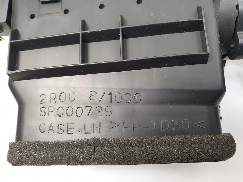 фото №6, Ґрати обдув середина mitsubishi lancer vii