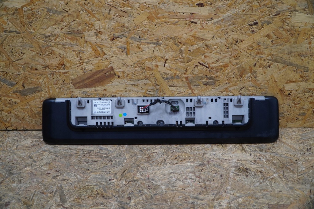 Панель приборів екран a2479001517 mercedes gla 2 h247 1.3 b hybrid euro 20- Доставка