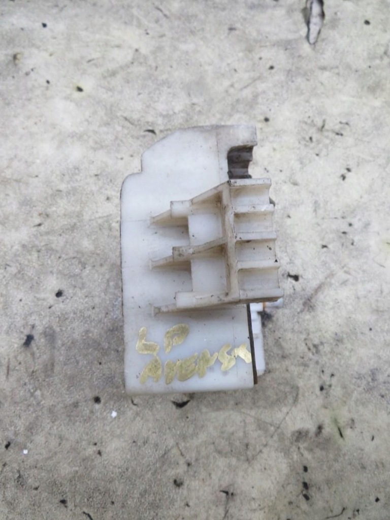 фото №4, Абсорбер бампера avensis t29