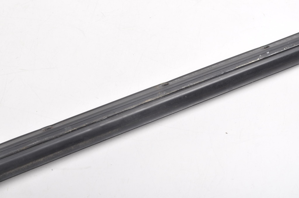 фото №11, Ferrari california 4.3 прокладка дверь правая 069846800