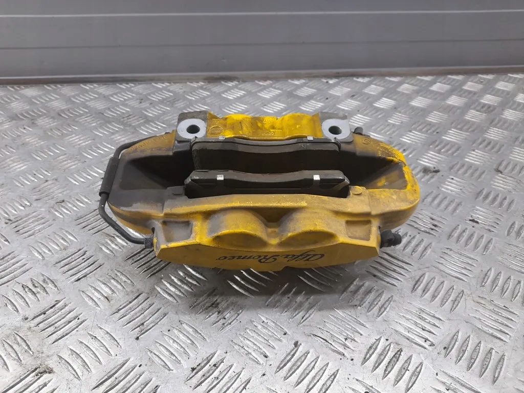 фото №5, Alfa romeo stelvio 00505534520 перед левая суппорты