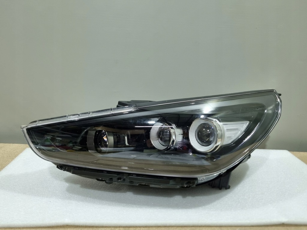 фото №1, Лампа hyundai i30 3lift перед