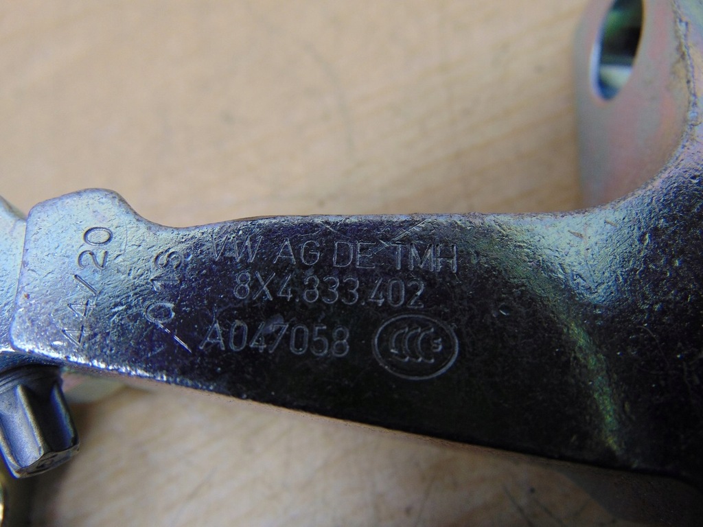 фото №6, Петля дверь правый audi a1 8x 8x4833402