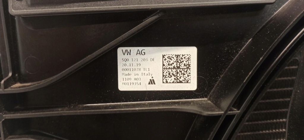 Audi q3 вентилятор радиатор 1.5 tsi 5q0959455bn 5q0816411as Киев