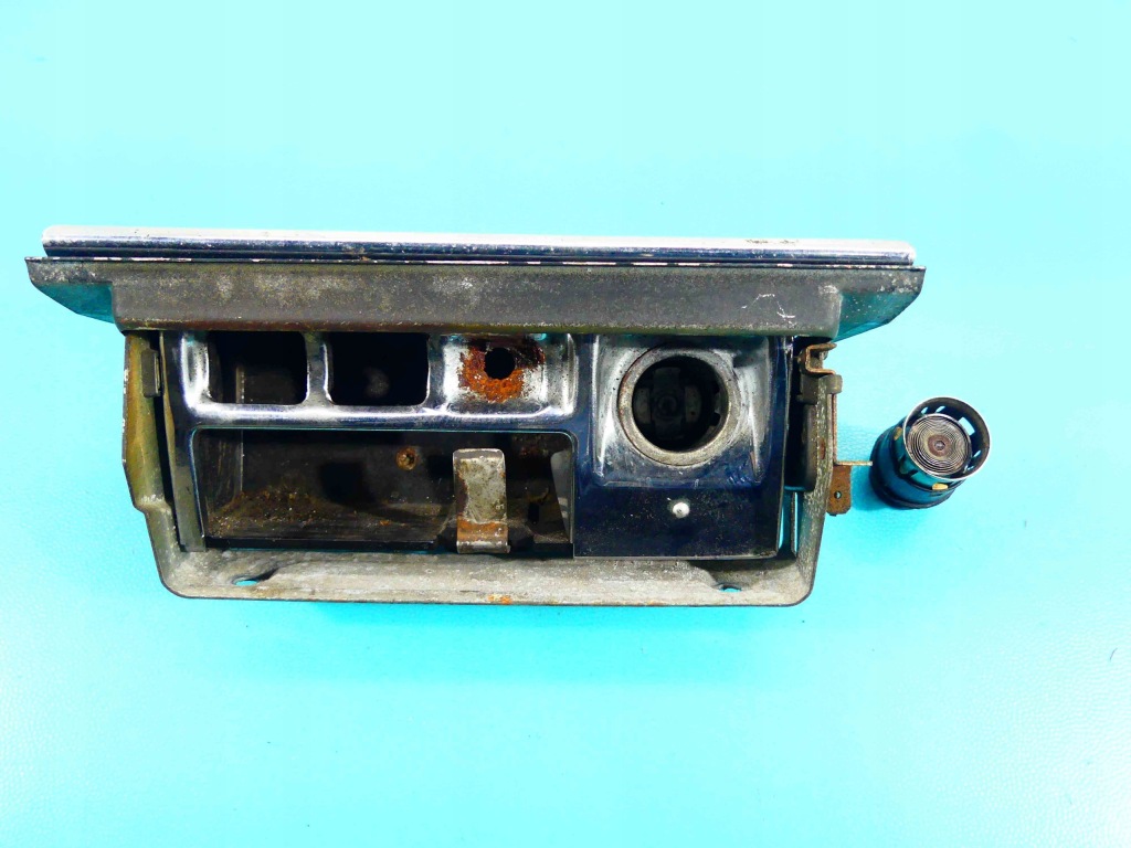 Попільничка mercedes w123 Недорого