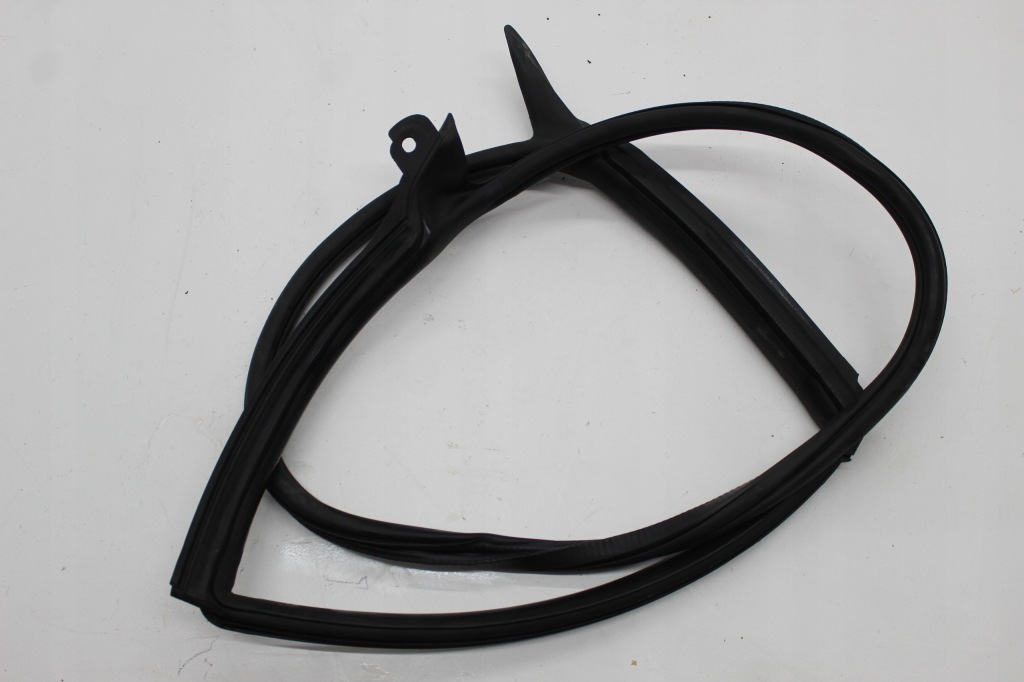 фото №1, Vw arteon shooting brake прокладка дверь задняя правая 3g7868120h