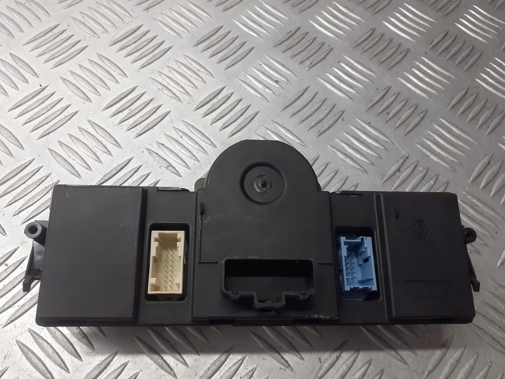 фото №3, Панель керування обдув renault scenic ii 8200501465