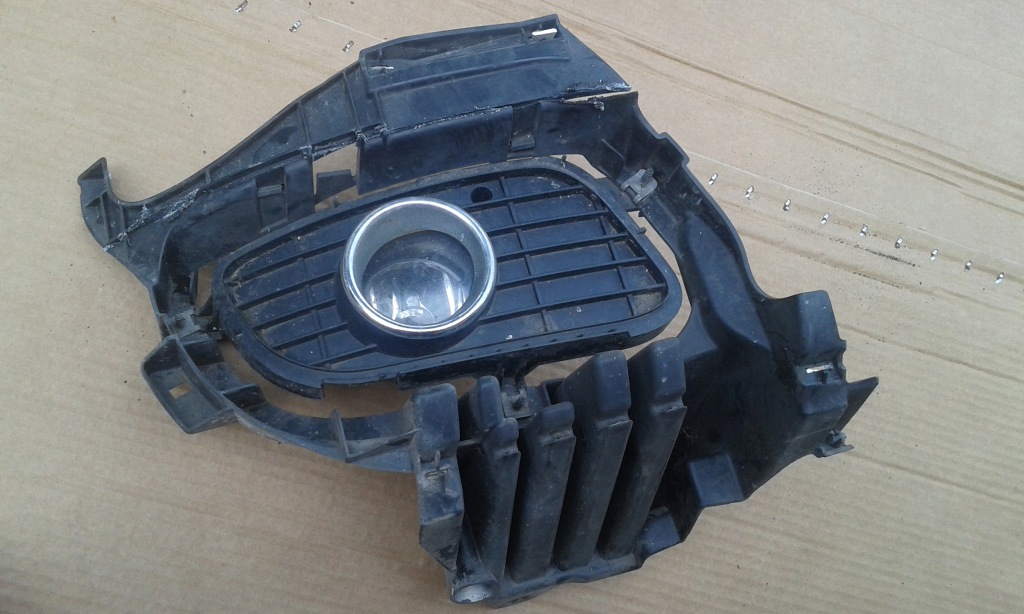 фото №1, Протитуманна фара правий решітка mercedes w169 04-08 a25182008