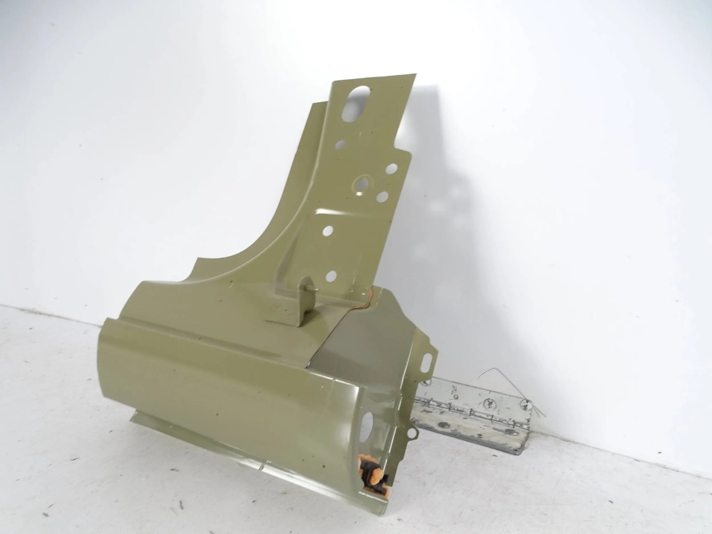 Поріг перед передній праві tesla 3 Ціна