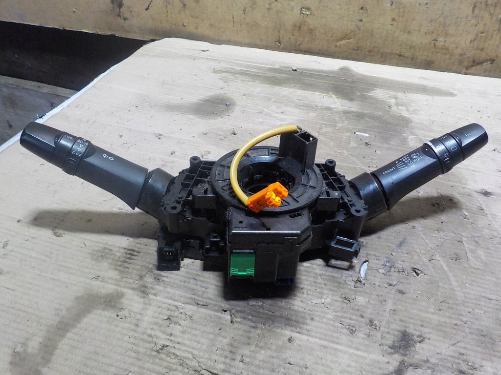 фото №4, Space star 1.0 перемикач комбінований 8617a010