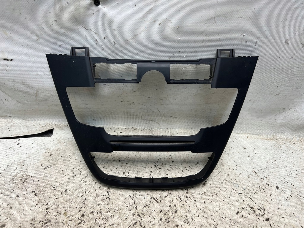 фото №1, Opel insignia рамка защита радио кондиционера