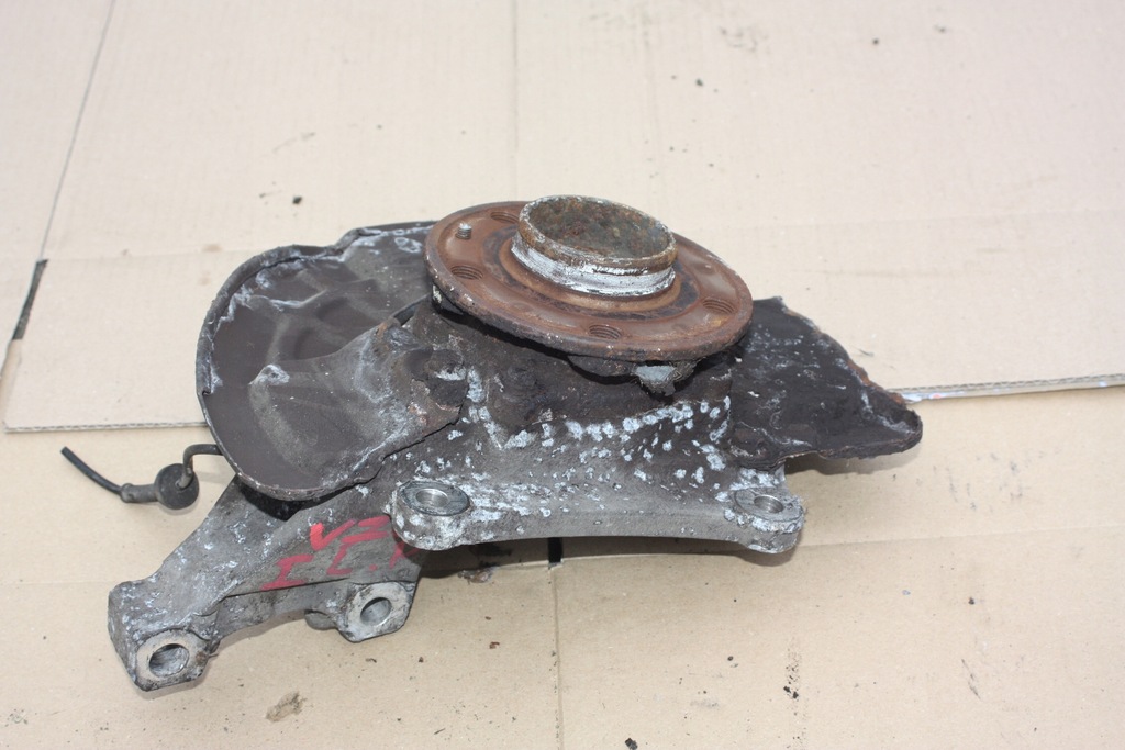 фото №1, Ступица левый перед volvo v70 ii 2,4 b