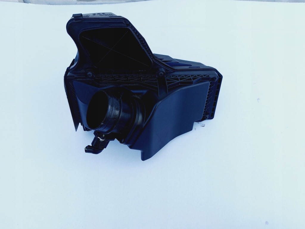 фото №1, Q5 8r корпус фільтра повітря 8r0133835f