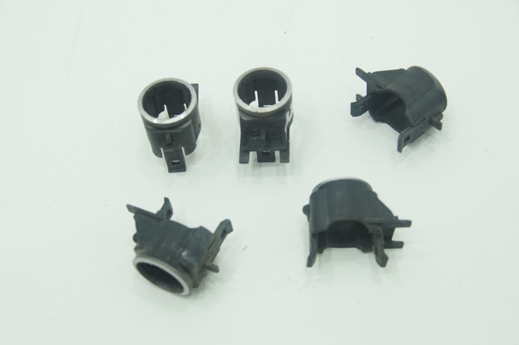 Купити Кронштейн корзина pdc перед mercedes cl w215