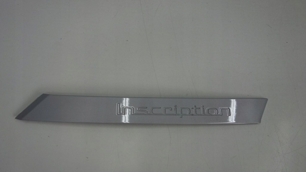 фото №1, Volvo xc40 молдинг крила права задня 31463685