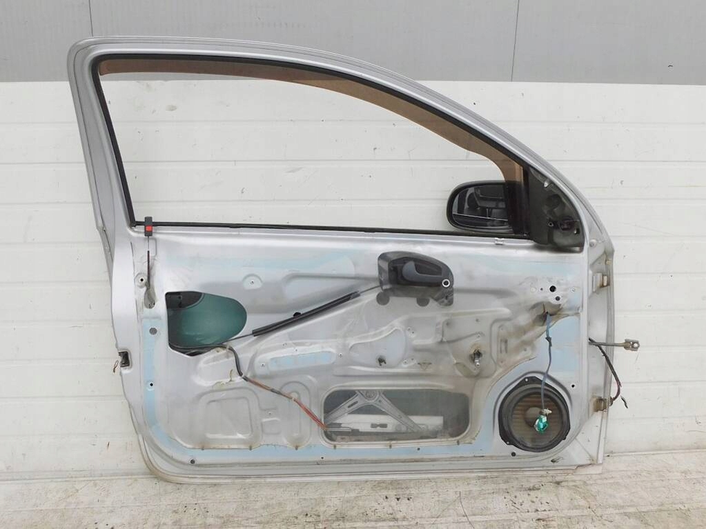 фото №5, Opel corsa c 1.2 2002r 3d двері ліва повний