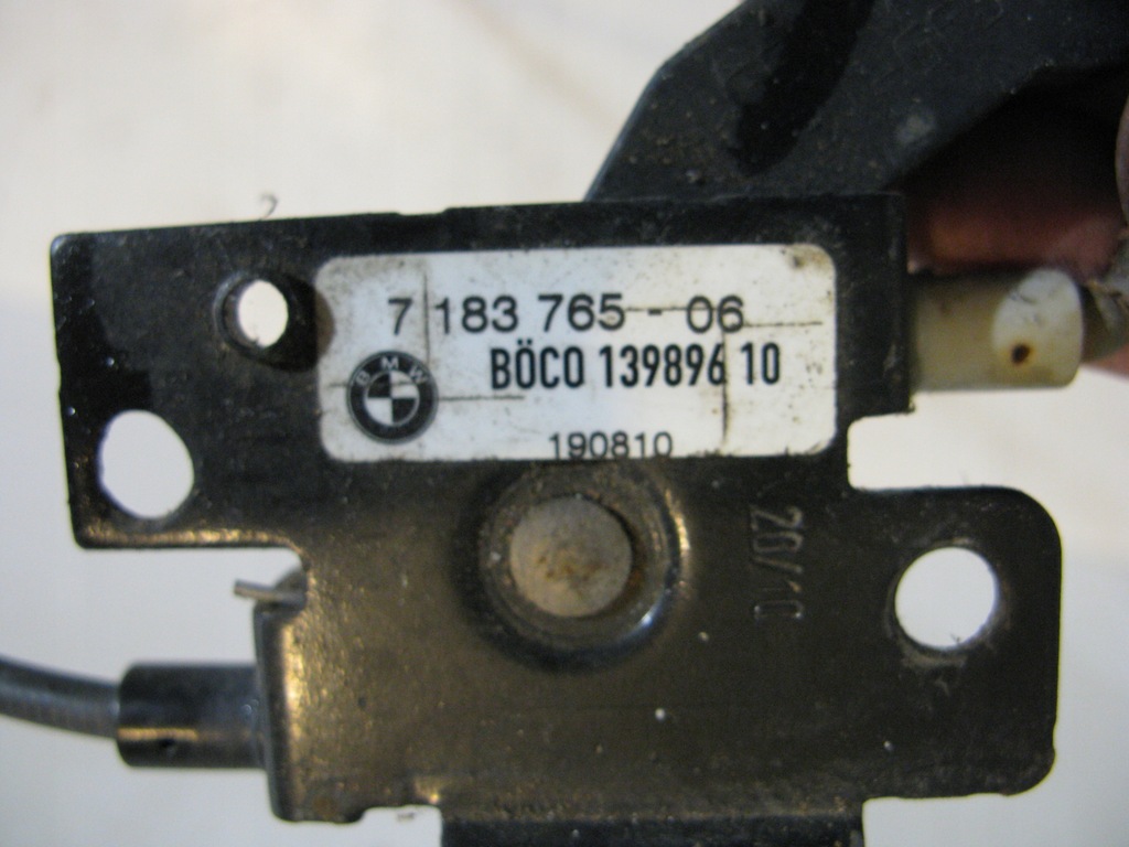 фото №7, Засувка замок капот ручка троси bmw 5 f10 f11 f01 7183763 7183764 7183765