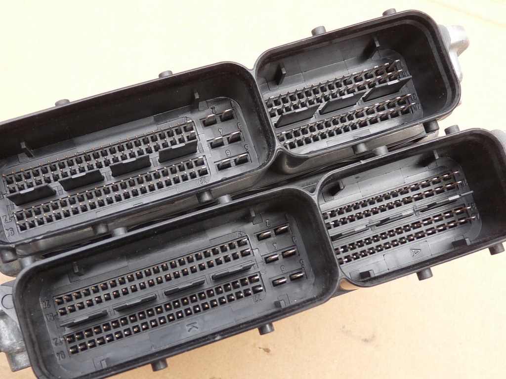 фото №5, Audi a6 c6 s6 lift 5.2 fsi бортовой компьютер 4f1910552s 4f1907552 0261s02611