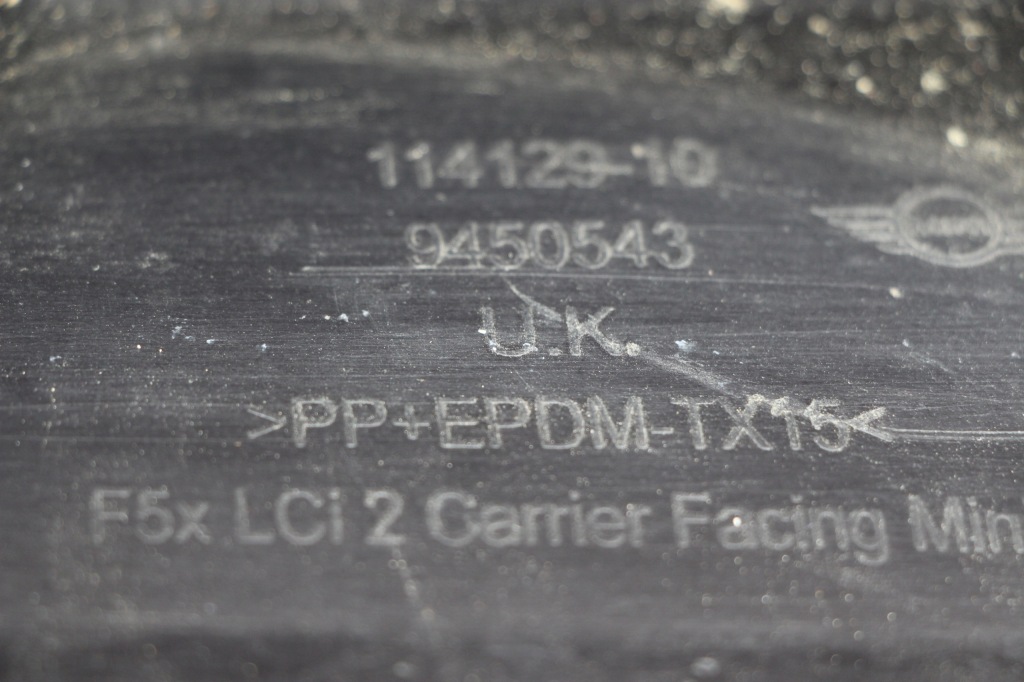 Mini cooper ii f55 f56 lift lci бампер перед передній bez pdc 2021+ Оригінал