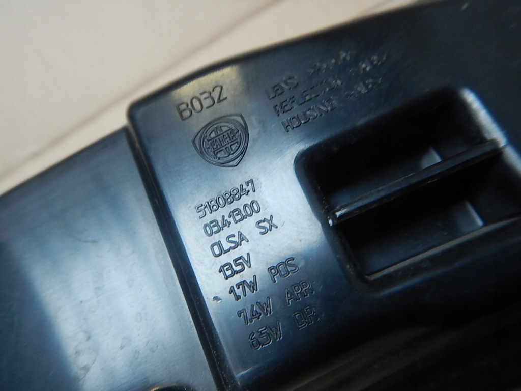 Купити Лампа задня ліва led lancia delta iii 51808847 європа