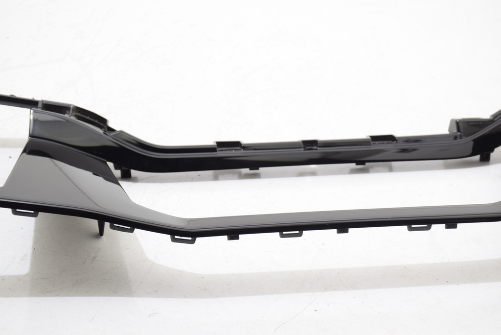 фото №9, Vw golf viii 8 рамка спидометра приборы радио dekor молдинг piano black