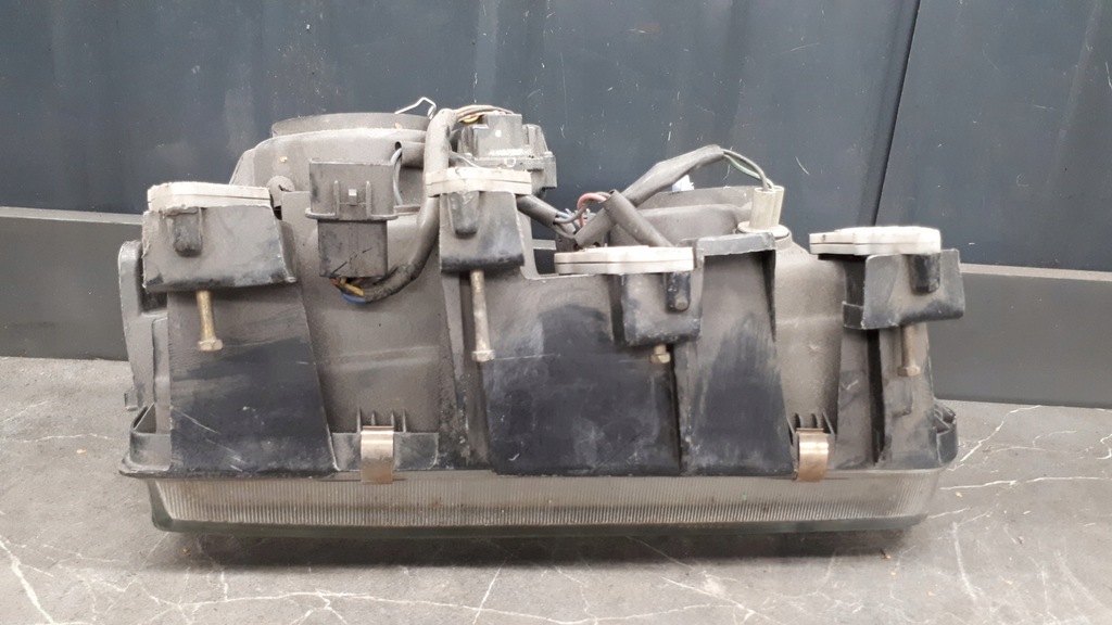 фото №15, 100-37619 фара левый mitsubishi delica l300 koito