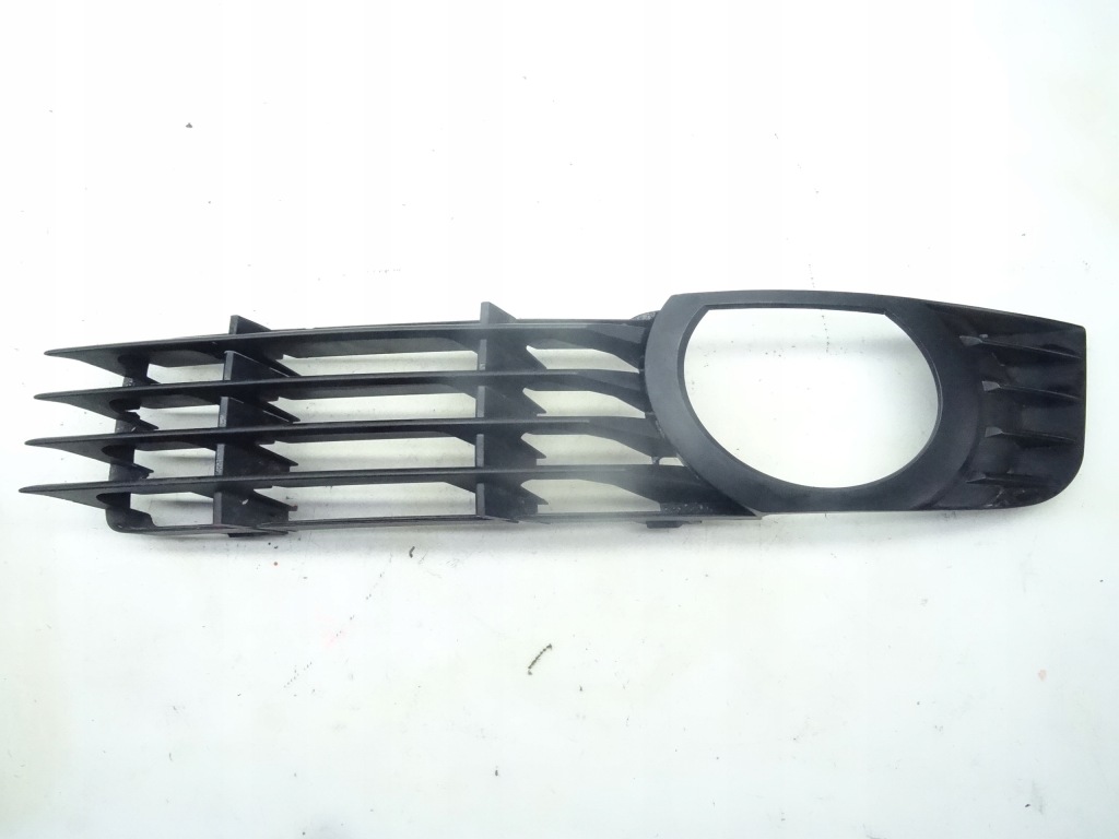 фото №1, 4e0807681b audi a8 d3 решётка решётка радиатора бампера левая доставка