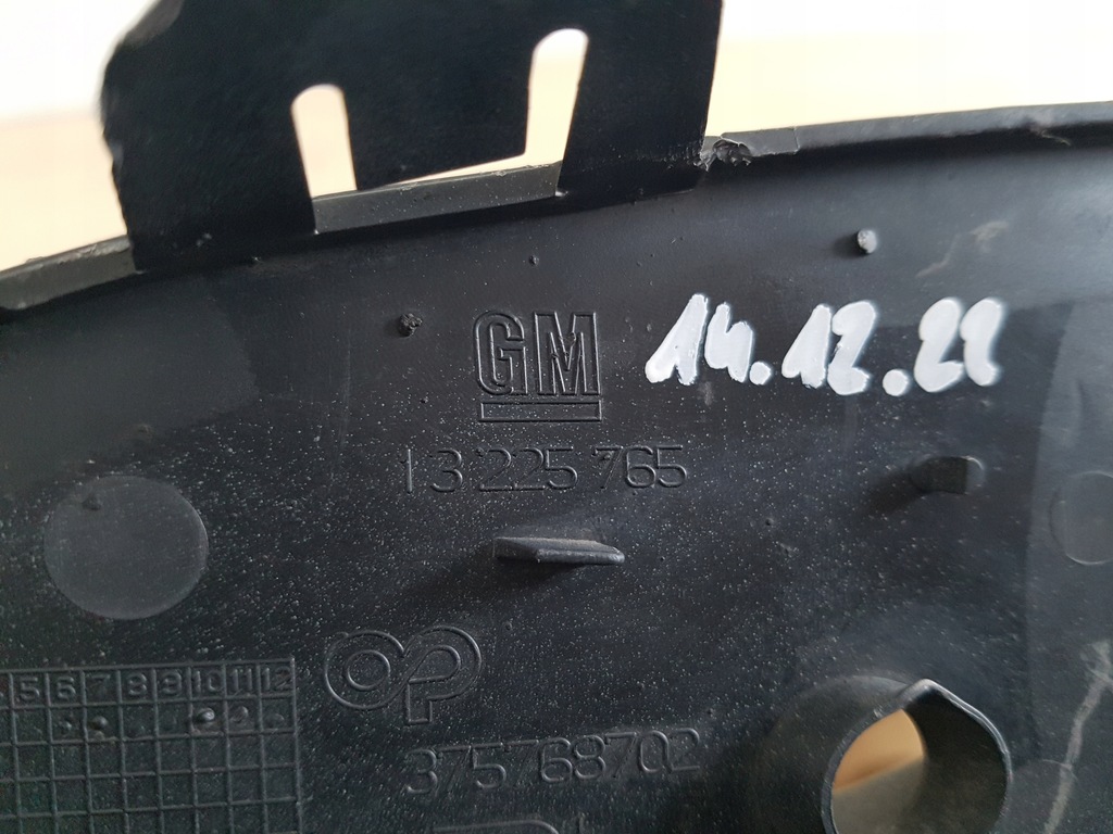 фото №13, Решітка бампера перед opel astra iii lift 13225765