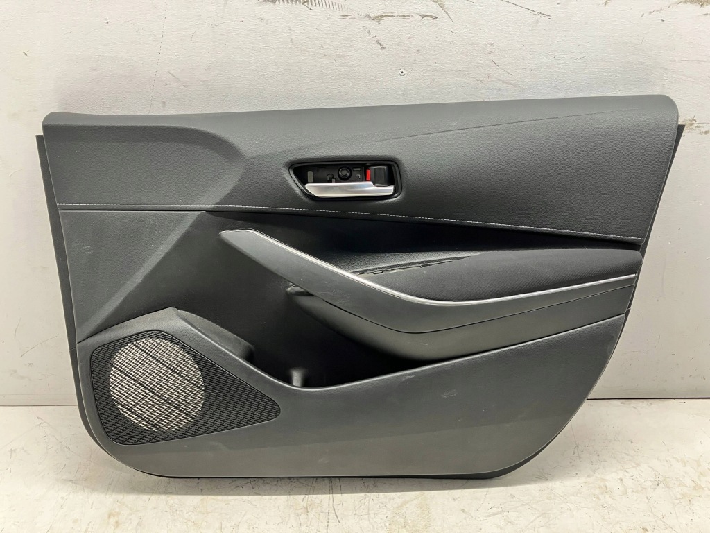 фото №2, Corolla e21 обшивка оббивка двері prednich правий перед тканинний подряпини