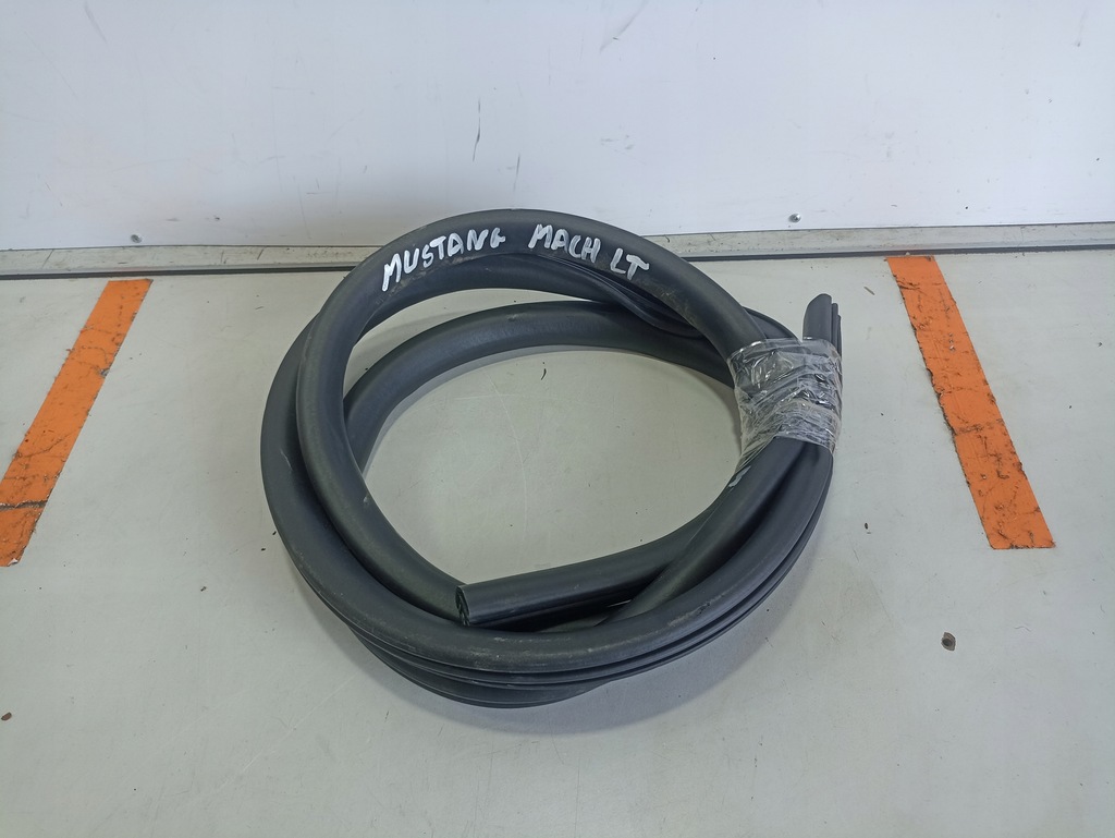 фото №1, Ford mustang mach-e прокладка кузовная дверь левая задняя