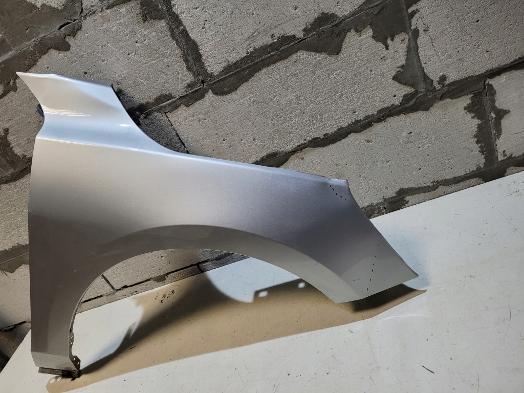 Крыло  правый  перед focus mk4 Киев