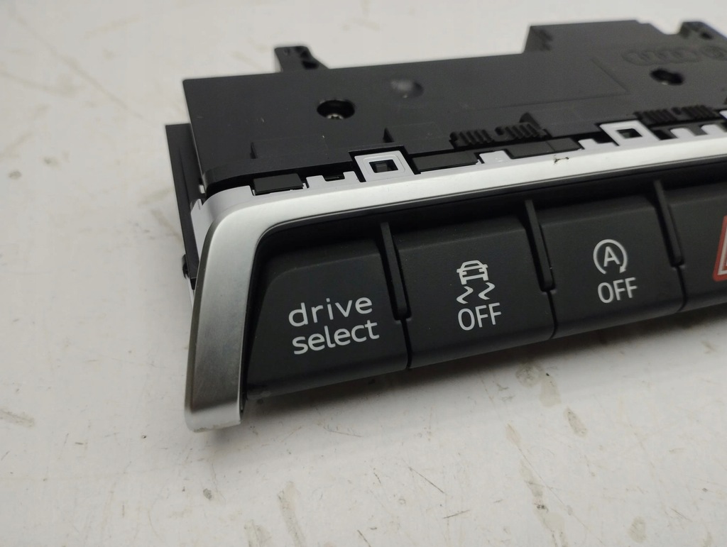 фото №6, Audi a3 8y 2023 набор переключателей i кнопок