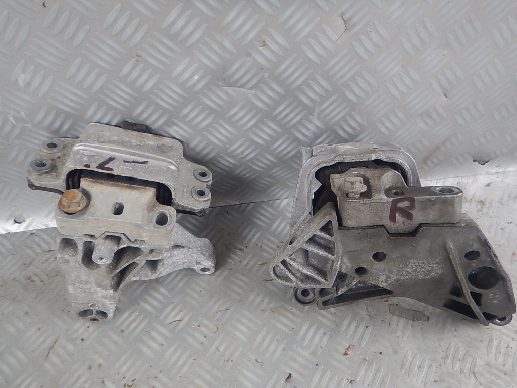 фото №1, Seat altea 1.8 tsi lift кронштейн подушка двигателя