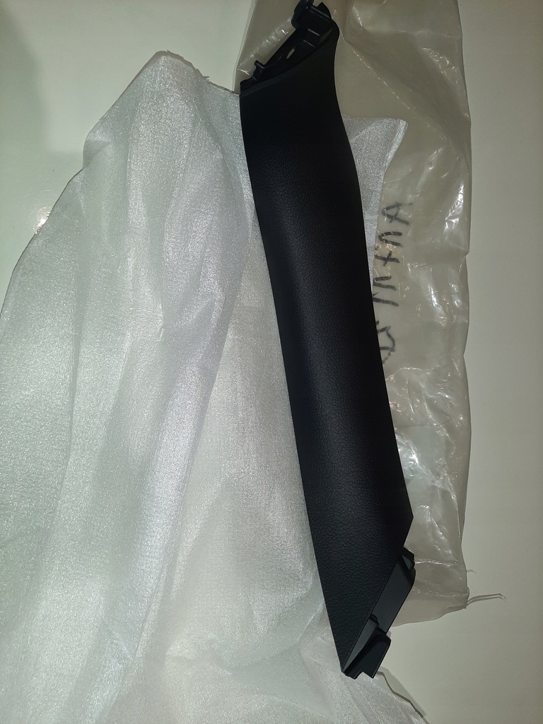 фото №1, Hyundai i30 защита стойка крышки багажника левый задняя