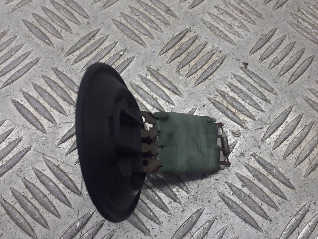 фото №1, Резистор резистор вентилятор vw fox 1.2 6q0959263