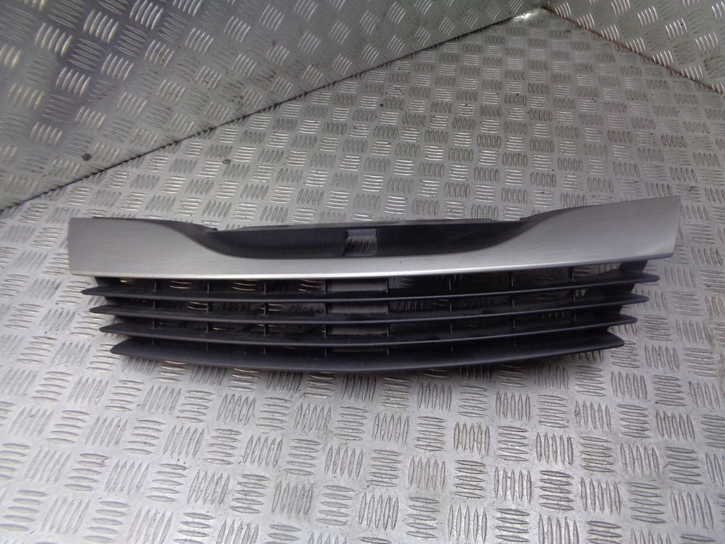 фото №1, Решётка радиатора решётка радиатора renault laguna ii