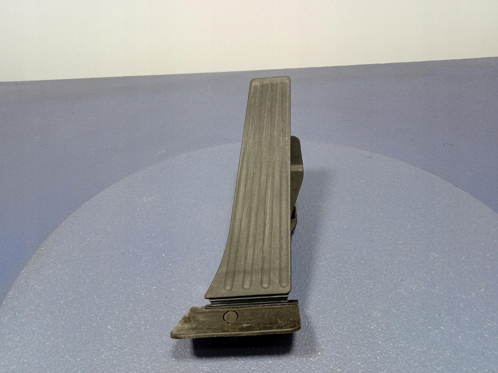 фото №1, Bmw ix3 g08 g01 педаль газу потенціометр 6889823