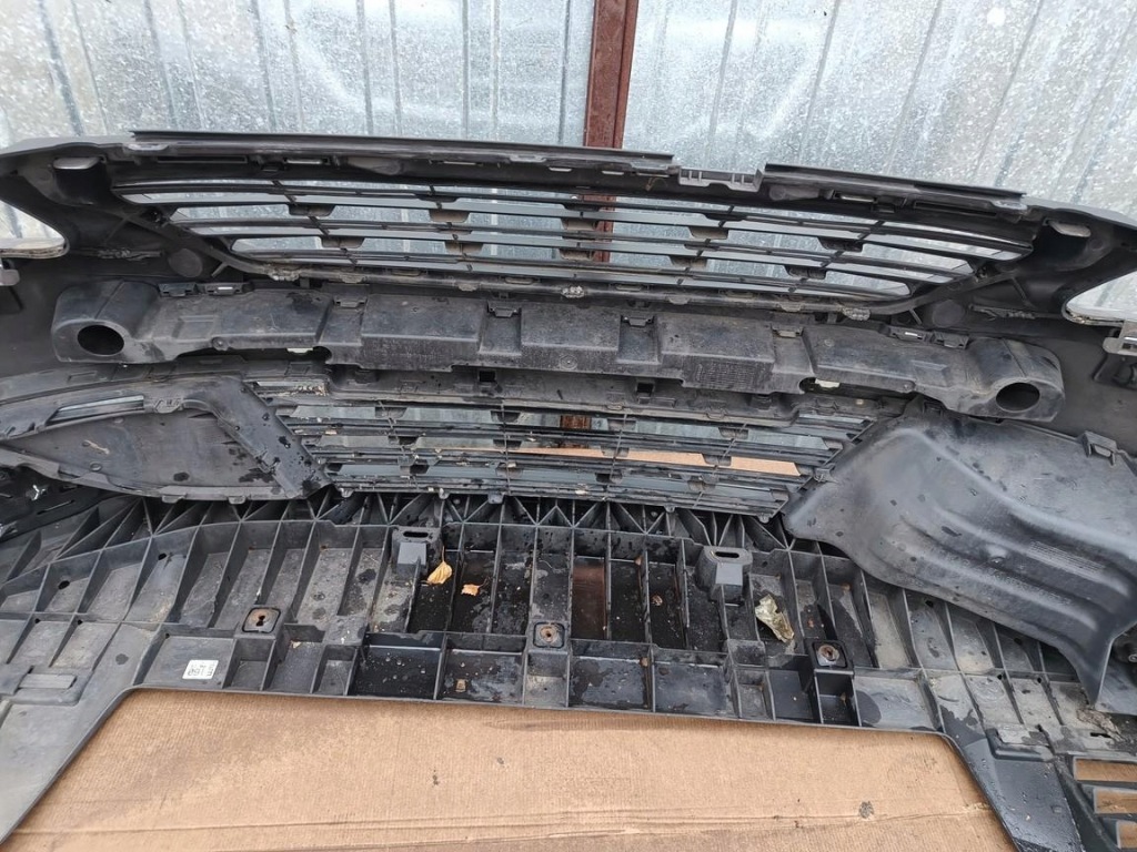 Купити Peugeot 308 2 t9 13r- бампер перед 6xpdc allure 132307012026