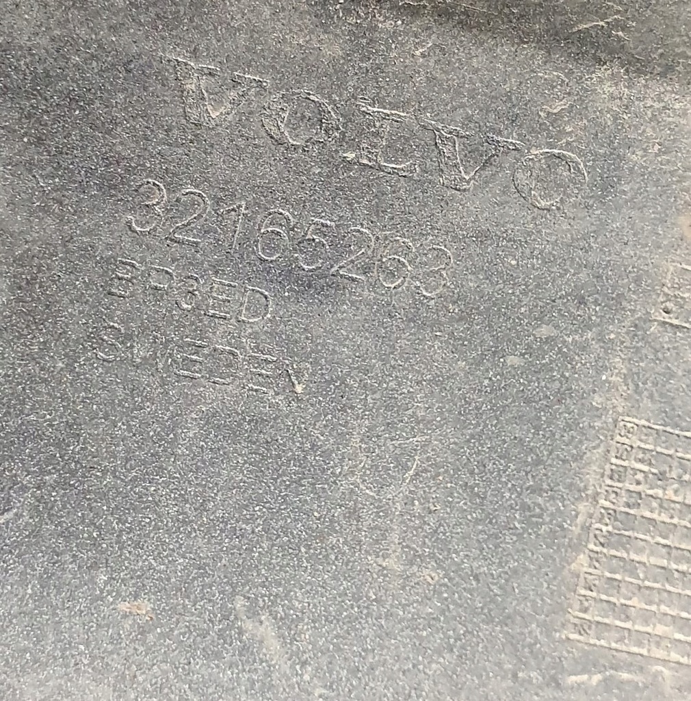 фото №13, Бампер задняя задний 477 pod pdc volvo v60 i 32165263